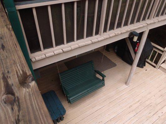 Bottom deck swing