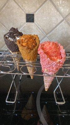 Stuffed waffle cones (cream cheese filling)