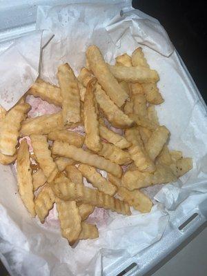 Anyone who microwaves fries is a pos I actually had to do it myself smfh 5 dollars for some lazy shit