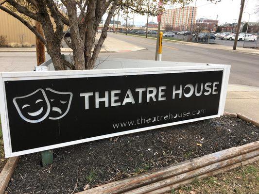 Theatre House helps your production come to life by providing a full line of from makeup, wigs, stage lighting, props, costumes and fabric.