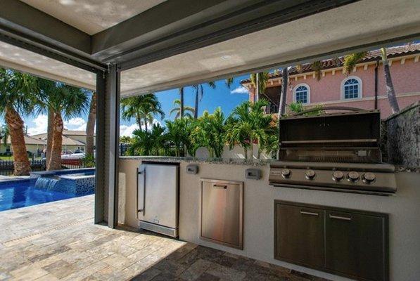 Another beautiful outdoor kitchen and grill cleaning.