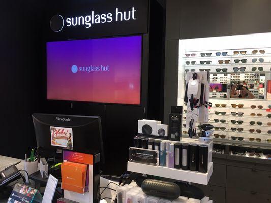 Sunglass Hut