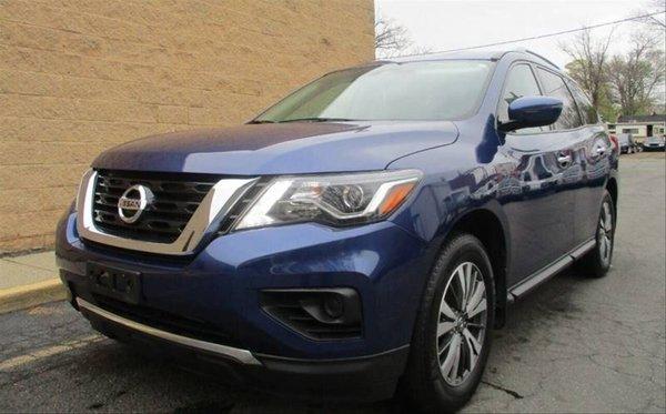 2017 NISSAN PATHFINDER