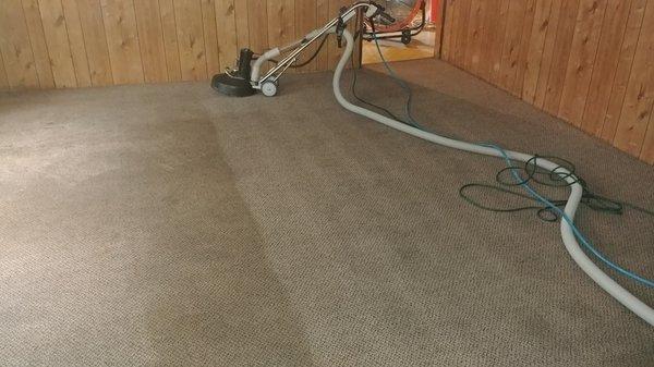 The Rotovac cleaning system deep cleans with one pass