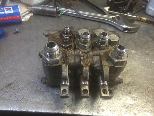 HYDRAULIC VALVE REPAIRS AND REBUILDS