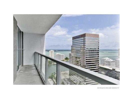 Lowest priced in the 500 Brickell building!