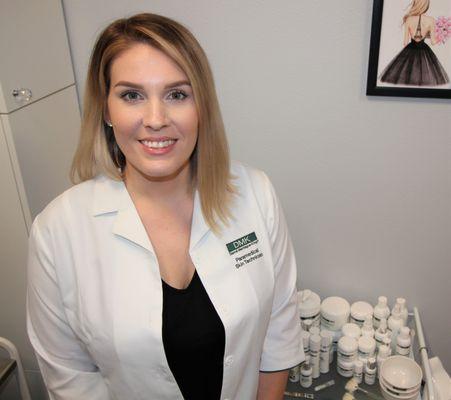 Owner and lead Esthetician, Makenzie