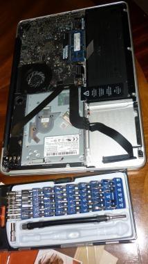 Replacing a Hard Drive in a Macbook Pro