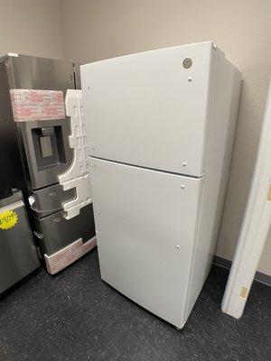 GE top and bottom refrigerator 
New open box