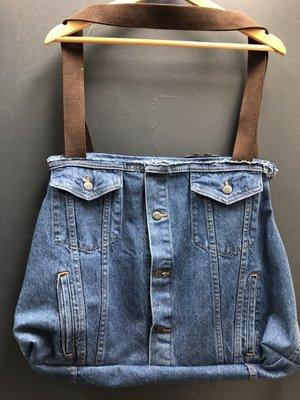 Used jacket to made a big bag!!