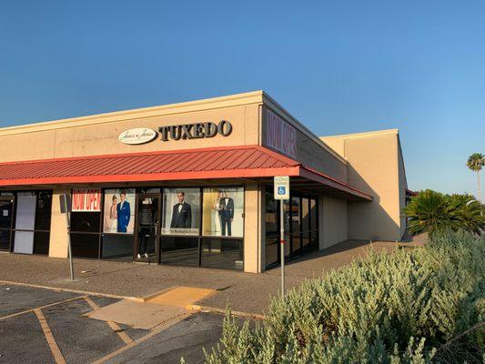 Tuxedo Rental in Harlingen storefront