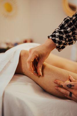 Over 8 years of needling experience and completely customized treatment plans to provide the most relaxing acupuncture session