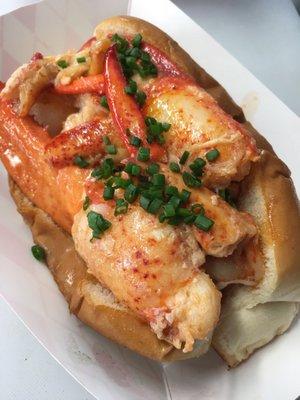 Connecticut Style Lobster Roll