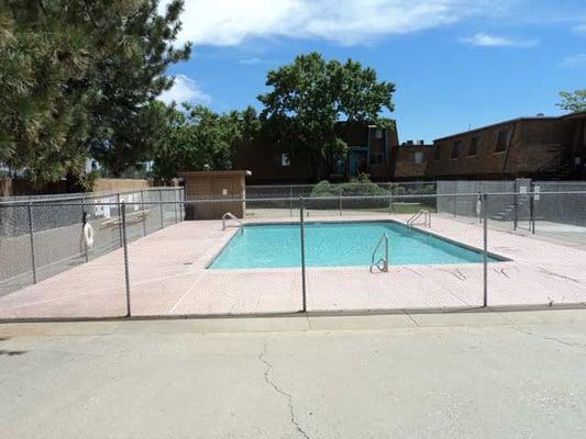 Lexington Place Apartments - 2800 Lexington Ave NE, ABQ