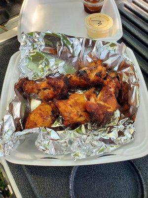 1/2 Order Smoked Chicken Wings with Alabama White Sauce