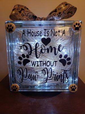 PET THEME LIGHTED GLASS BLOCK.