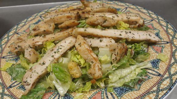 Ceasar salad with grill chicken