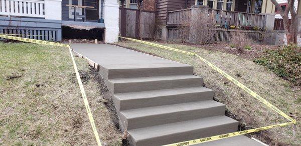 Sidewalk with steps finishing