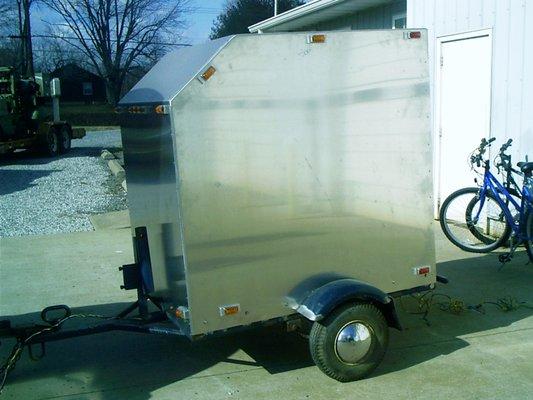 aluminum enclosed trailer