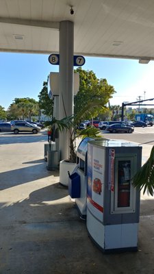 Chevron on Federal Highway in Fort Lauderdale