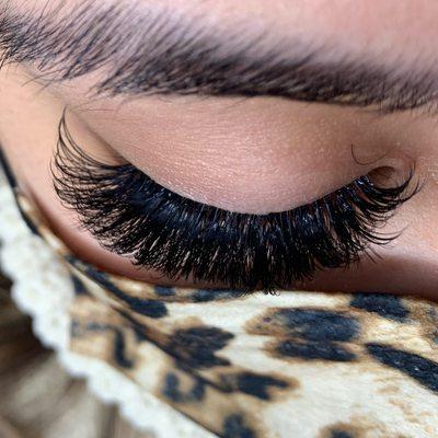 Volume lashes