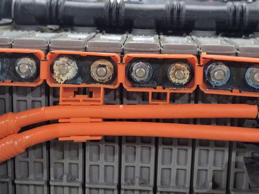 Toyota Prius High Voltage Battery Corrosion copper bus bars.