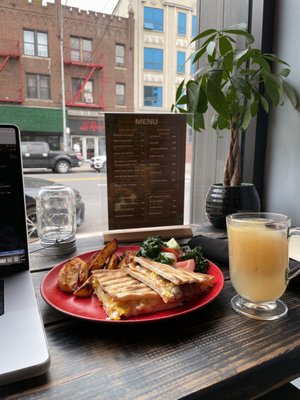 Breakfast Panini, Pear Tea