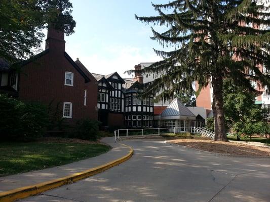 Chamberlain House and front entry.