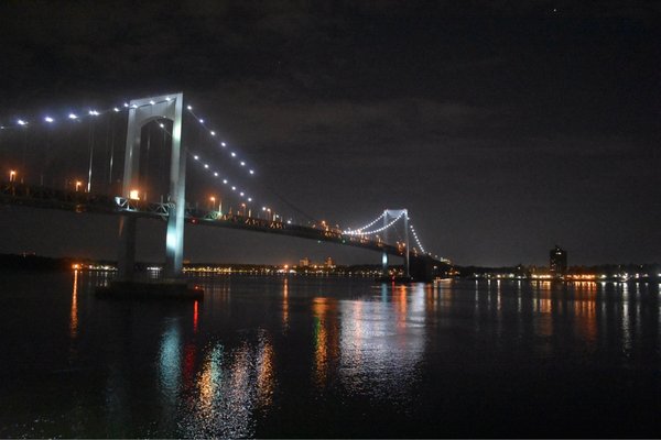 Throgs neck bridge