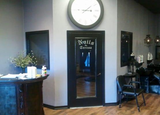 Front Desk area of Salon 3145