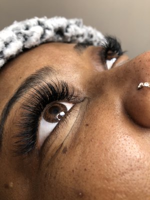 Hybrid Volume Lashes