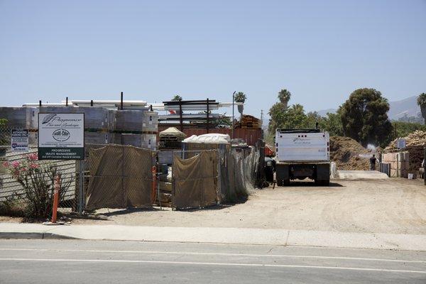 Photo of the yard from Yanonali Street entrance.