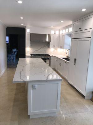 Quartz kitchen counter tops