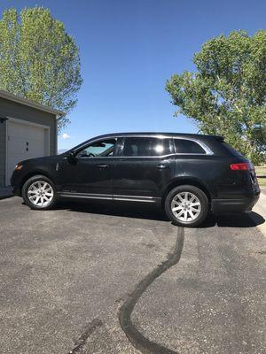 Lincoln MKT Town Car SUV.Tons of legroom.Dual panoramic moon roof