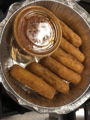 6 Mozzarella Sticks