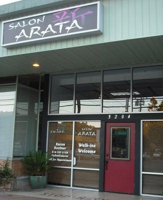 Salon Arata