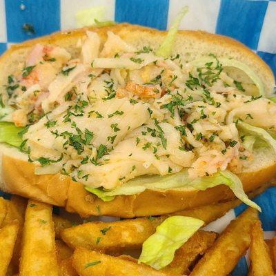 Hot butter lobster roll