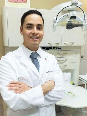 Dr David Dominguez