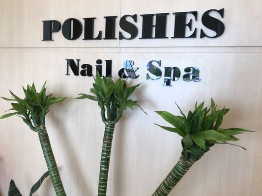 Polishes Nail & Spa