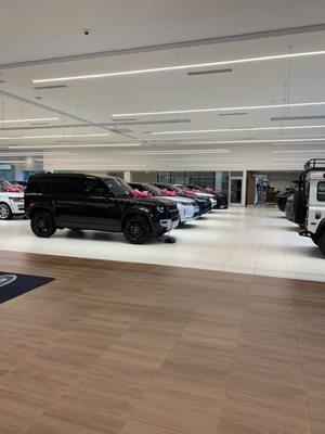 Land Rover side of dealership