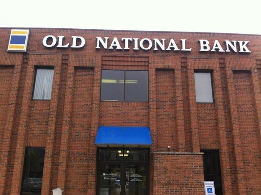 Old National Bank, 224 West Main St, Boonville, IN