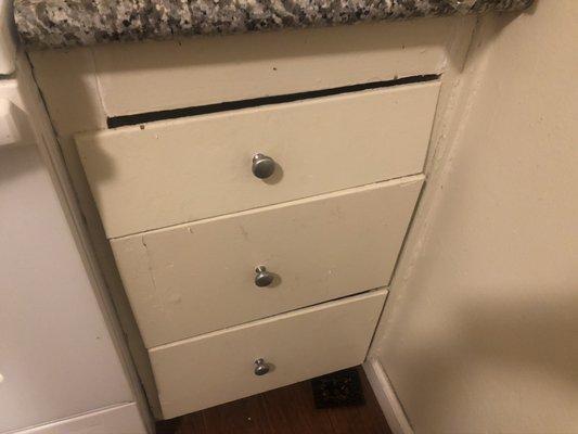 Cheaply (refurbished) drawers