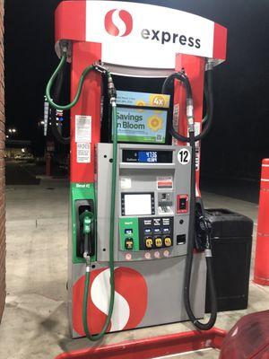 Gas pump