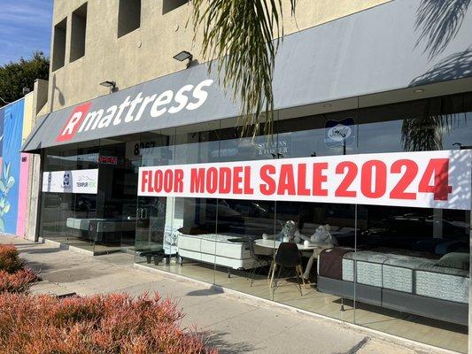 Floor Model Sale 2024