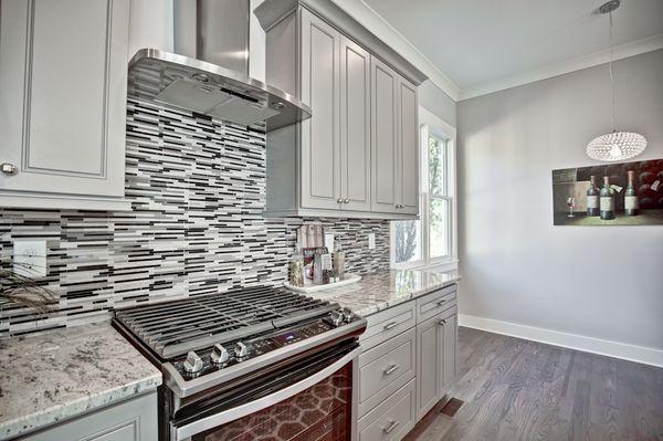 Freshly cleaned kitchen and stove
 
 http://maidforatlanta.com/booking-form/yelp