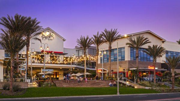 Pacific City, Huntington Beach