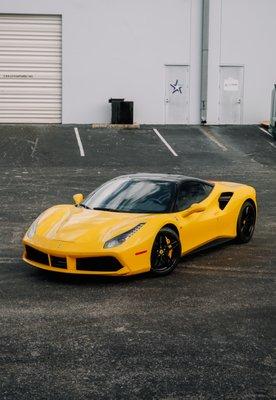 Ferrari 488