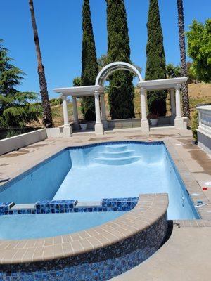 Caribbean Blue Colorquartz finish and tile work