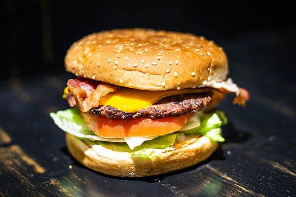 Queen Bacon Cheeseburger