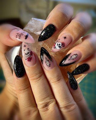 Halloween themed nail art